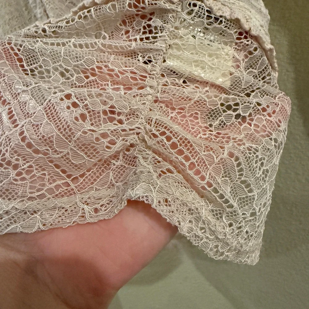 Free People My Party‎ Lace Top Womens XS Cream Long Sleeve Sheer Boho Coquette